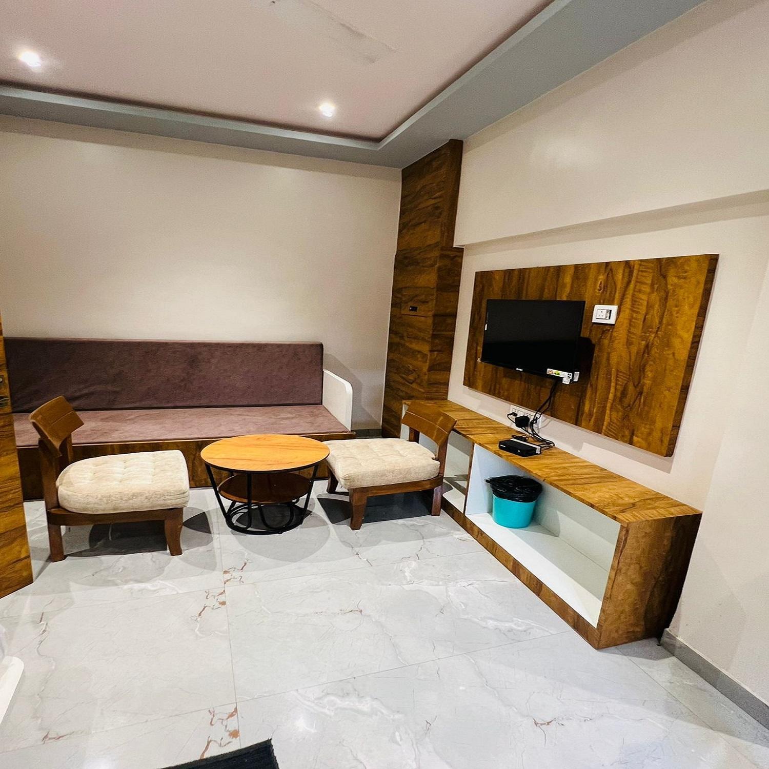 Hotel Pragati Inn Ahmednagar Exteriör bild